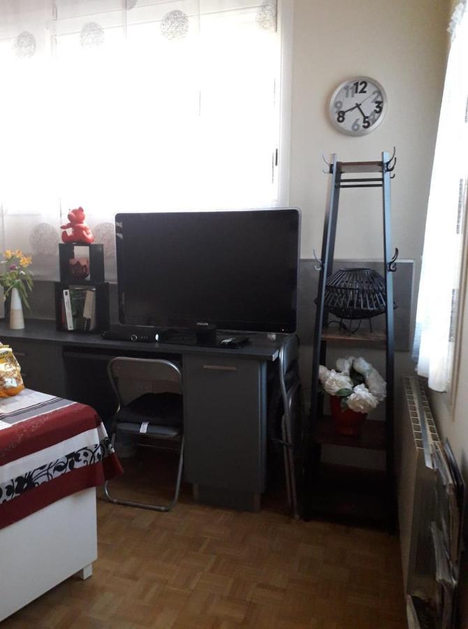 Les Violettes Apartment ม็องตง ภายนอก รูปภาพ