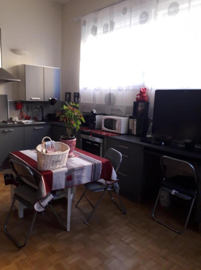 Les Violettes Apartment ม็องตง ภายนอก รูปภาพ