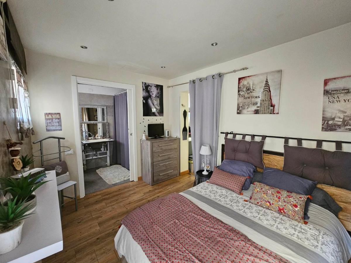 Les Violettes Apartment ม็องตง ภายนอก รูปภาพ