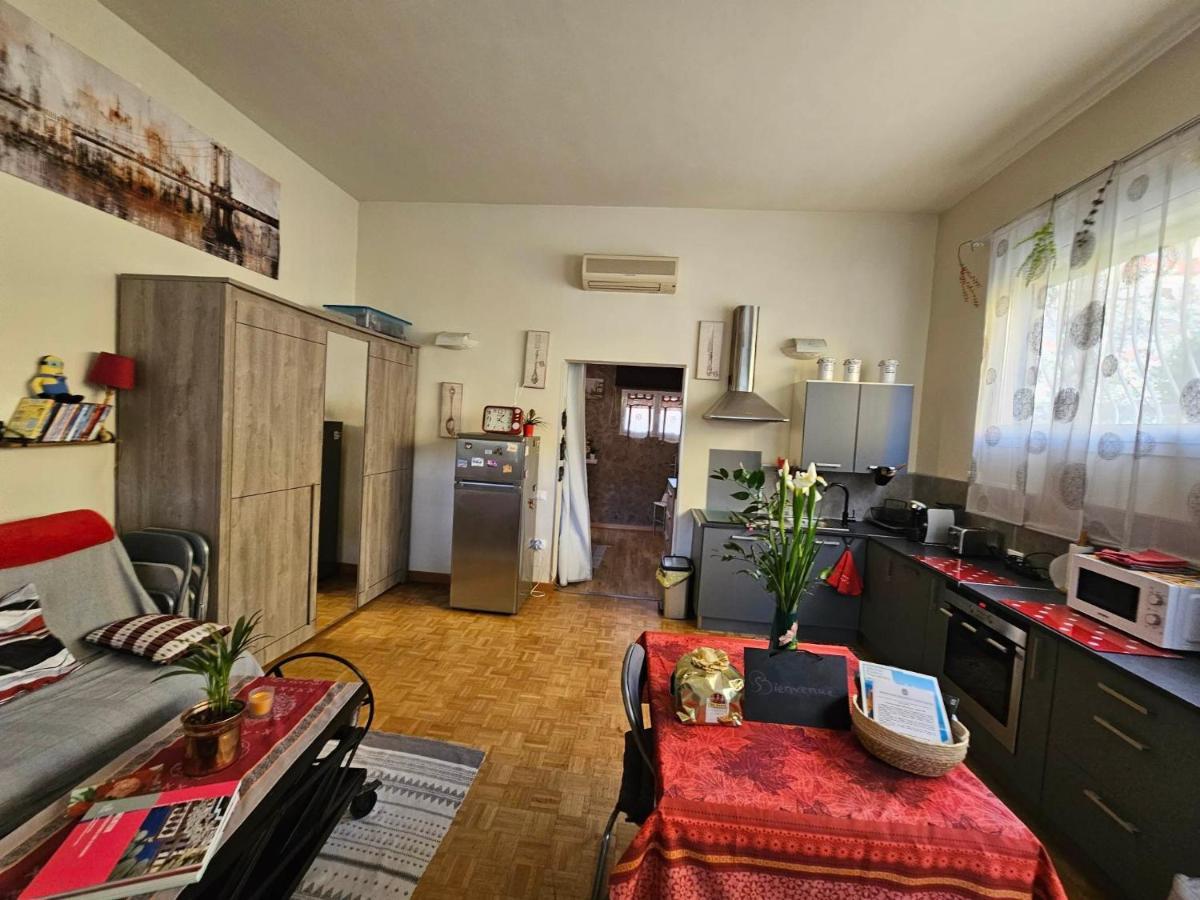 Les Violettes Apartment ม็องตง ภายนอก รูปภาพ